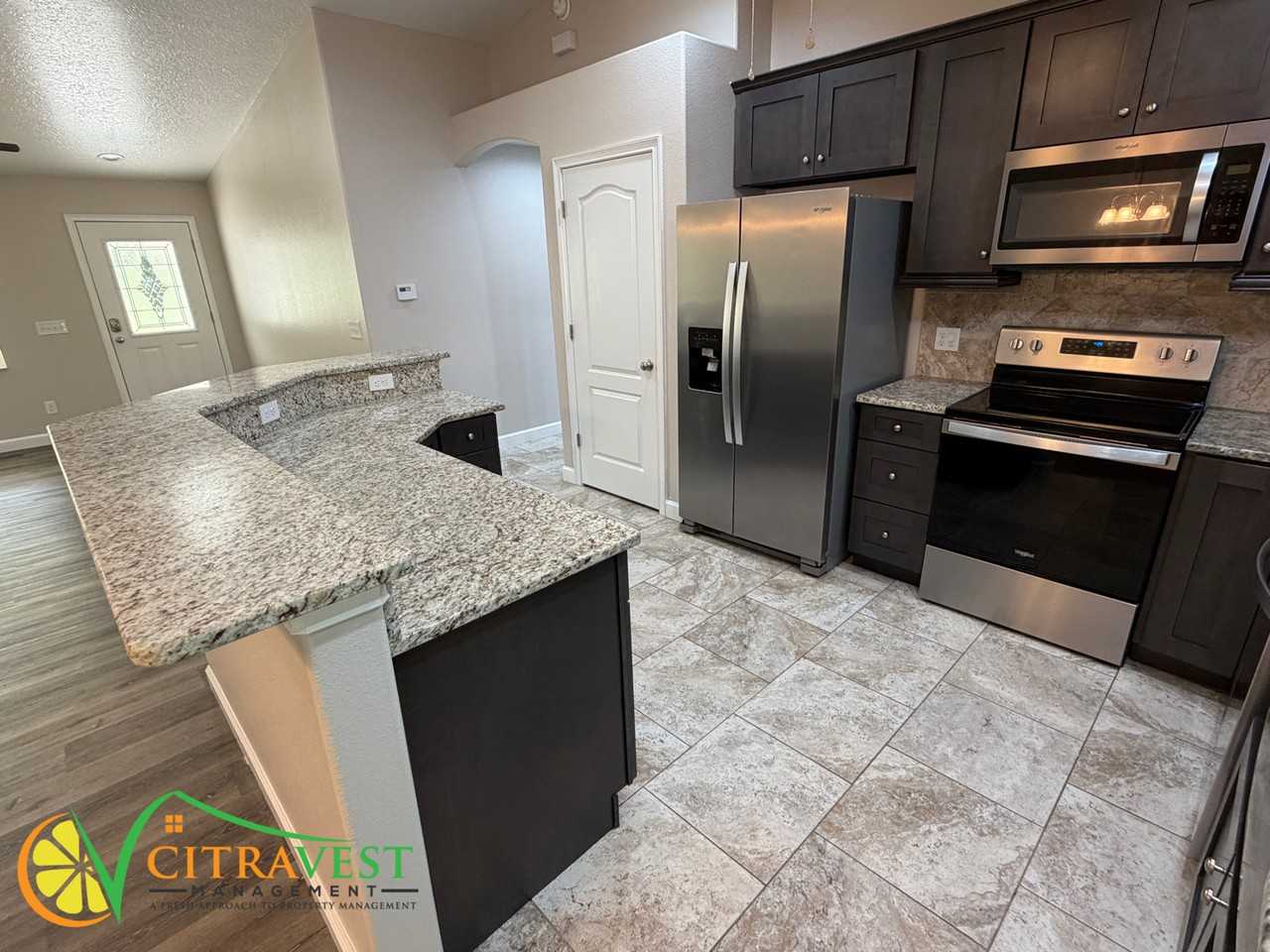 8397 N Wallingford Ave - Photo 4 of 11