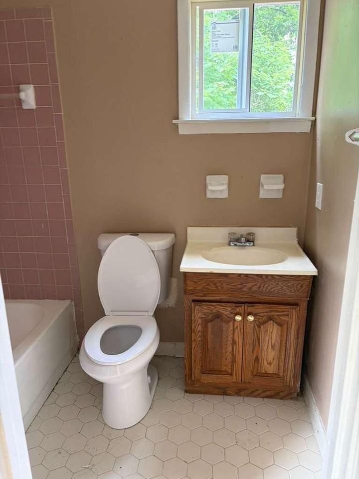 3542 Ashford Rd - Photo 2 of 10