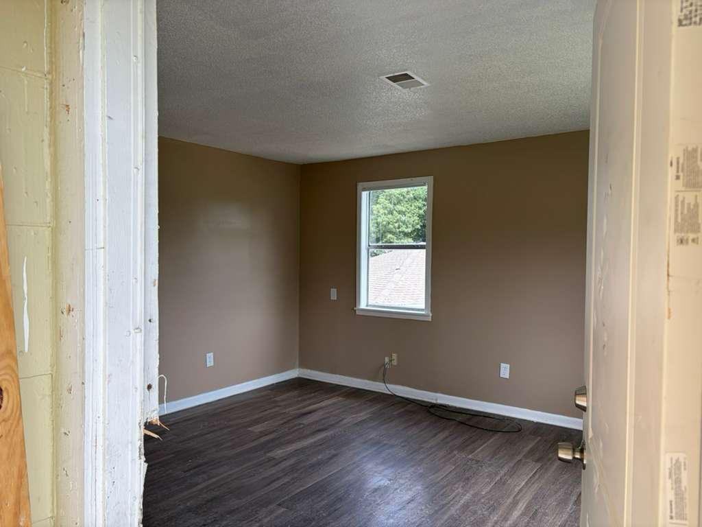 3542 Ashford Rd - Photo 5 of 10