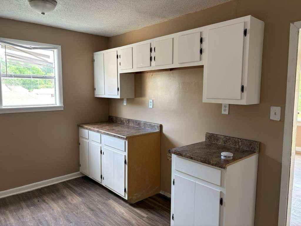 3542 Ashford Rd - Photo 7 of 10
