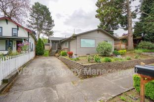 609 W Mcloughlin Blvd - Photo 1 of 1