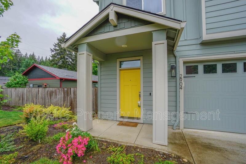 2904 Ne 161st Ct - Photo 3 of 41