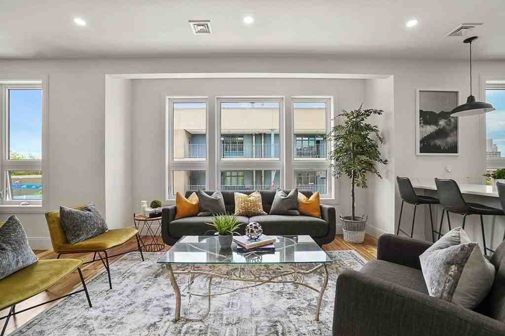217 D St #2 - Photo 6 of 23