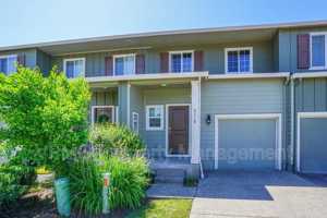 featured image of 2116 Ne 115th Ct
