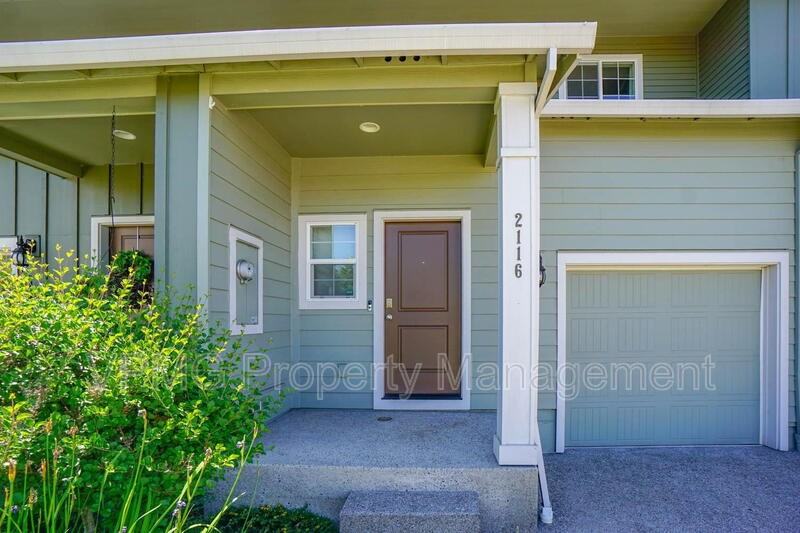 2116 Ne 115th Ct - Photo 2 of 28
