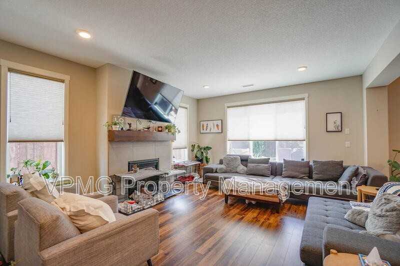 16709 Ne 95th St - Photo 4 of 32