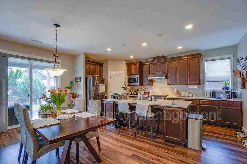 16709 Ne 95th St - Photo 6 of 32