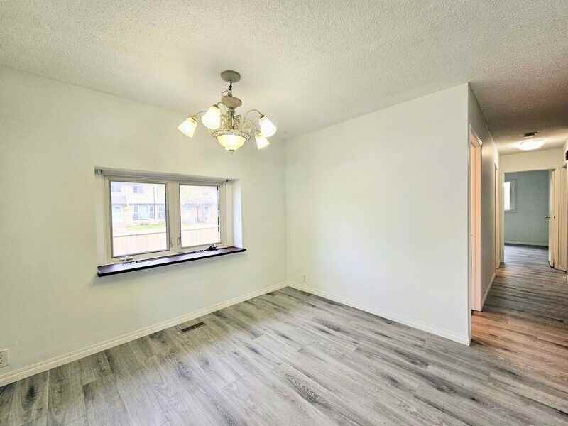 14204 32 St Nw - Photo 5 of 23