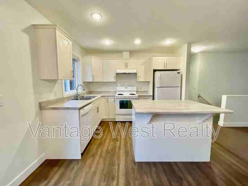 2442 Last Rd - Photo 3 of 36
