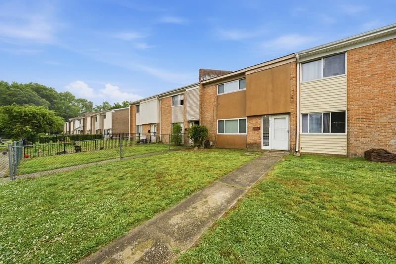 3321 Rainier Ct - Photo 4 of 22