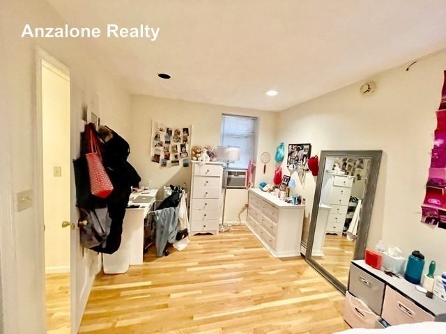 14 1/2 Hull St #3 - Photo 5 of 19