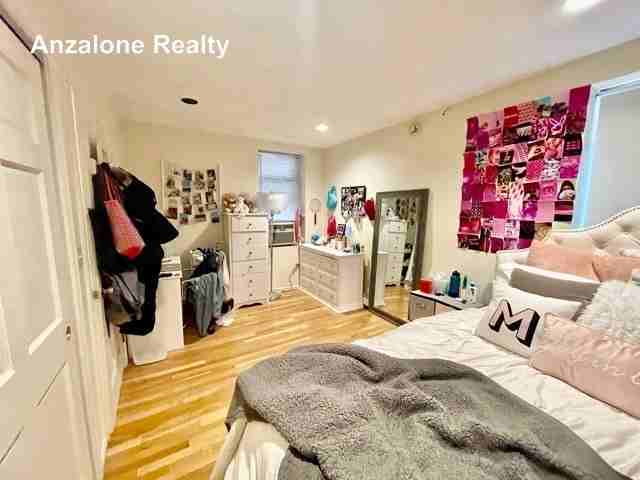 14 1/2 Hull St #3 - Photo 7 of 19