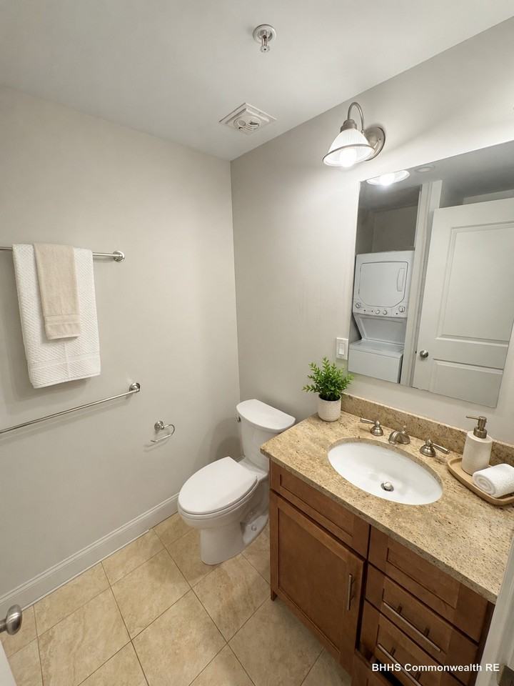 1 Charles St #212 - Photo 3 of 5