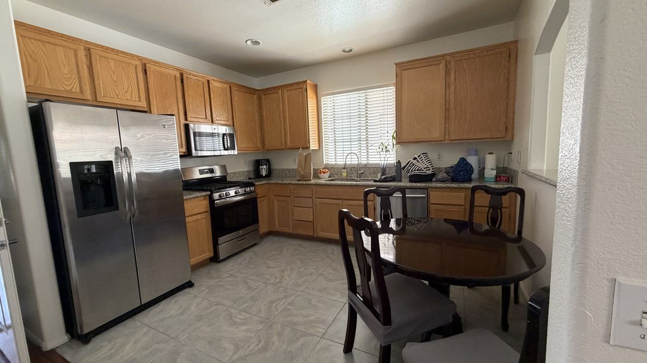 4002 Craven Rd #4 - Photo 3 of 12