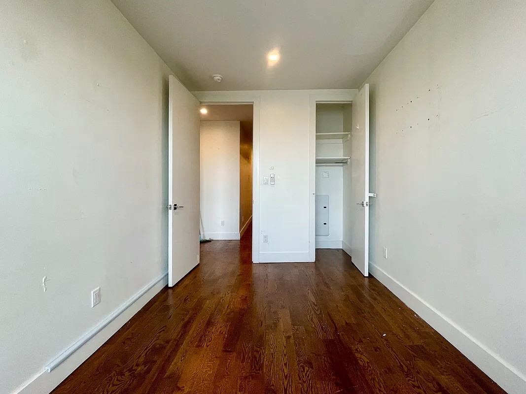 2250 Clarendon Rd #3 - Photo 2 of 5