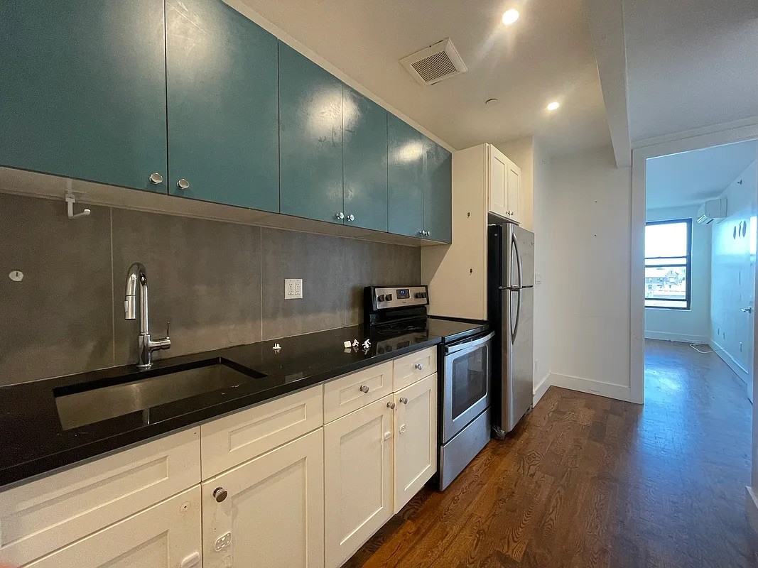 2250 Clarendon Rd #3 - Photo 3 of 5