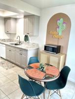 featured image of 537 W Ward Ave #A