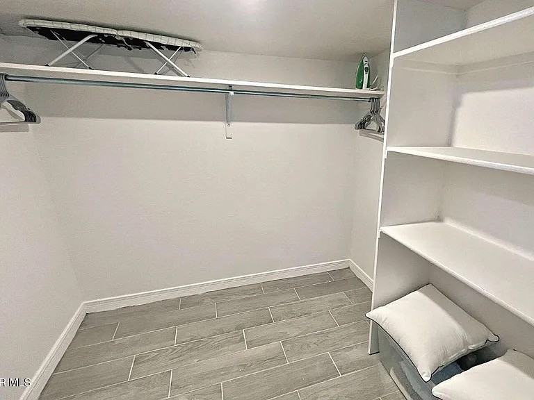 3900 La Luz Ave #D - Photo 2 of 7