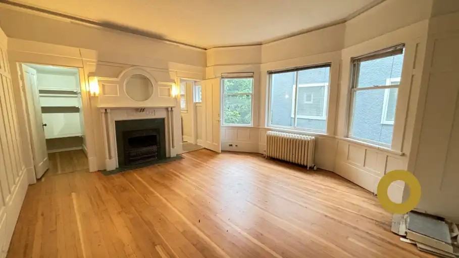 1191 12th Ave W #1