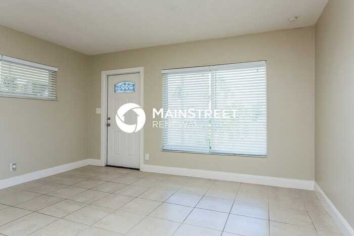 410 Nw 51st Ct - Photo 5 of 14