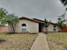 featured image of 1517 Camelia Dr