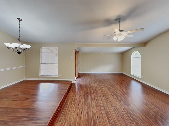 1517 Camelia Dr - Photo 6 of 24