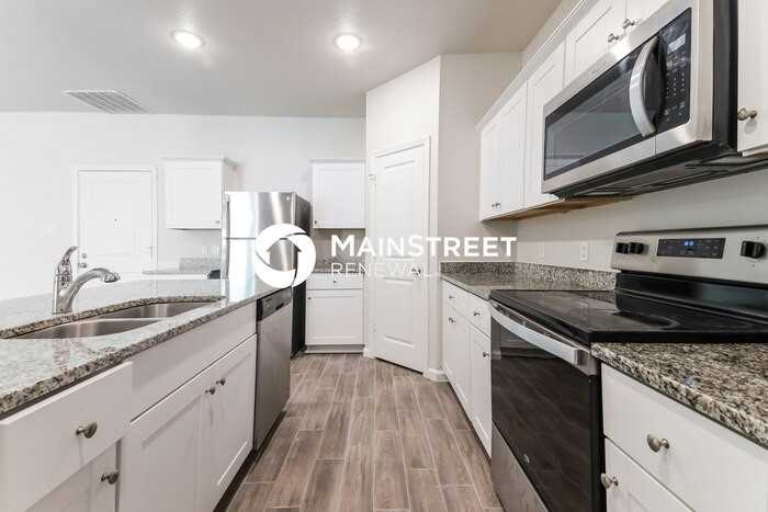 6310 Tropicana Ln - Photo 7 of 19