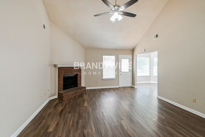 7569 Bridelwreath Dr - Photo 2 of 21
