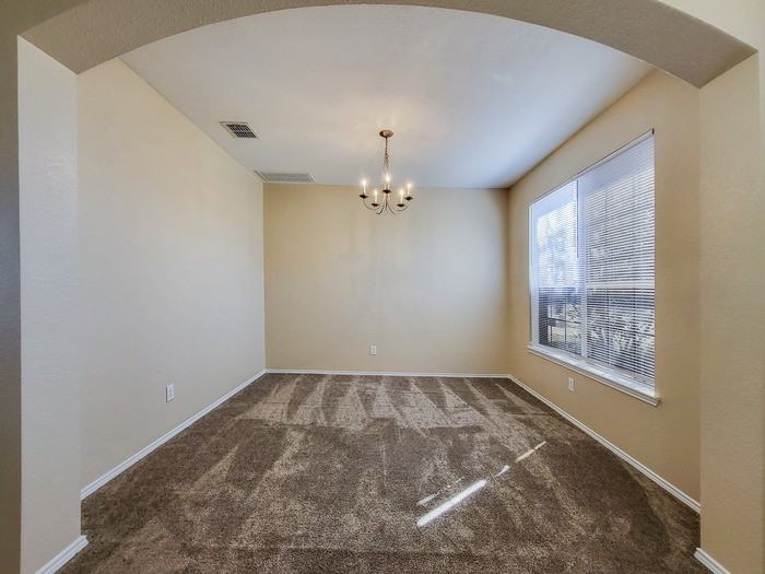 2061 Fair Crest Trl - Photo 5 of 17