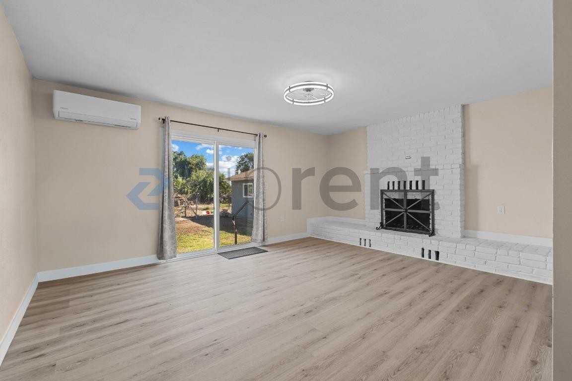 619 E Watters Rd - Photo 2 of 22