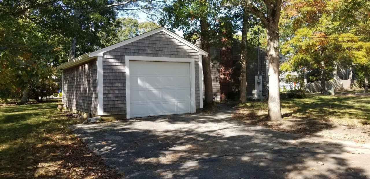 85 Castlewood Cir - Photo 2 of 34