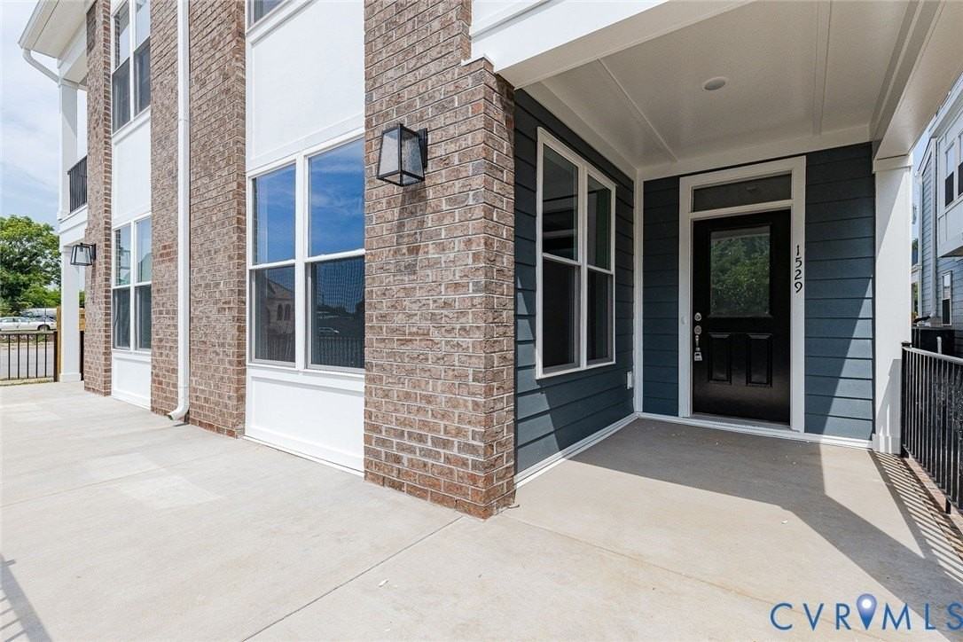 1529 Porter St #A - Photo 3 of 25