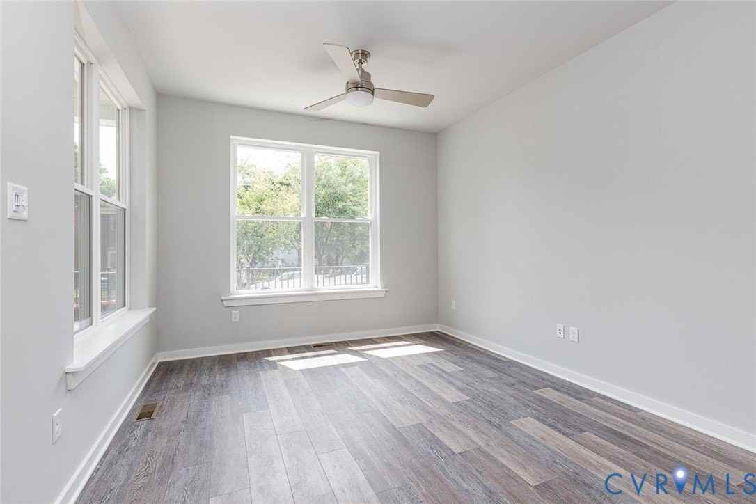 1529 Porter St #A - Photo 6 of 25