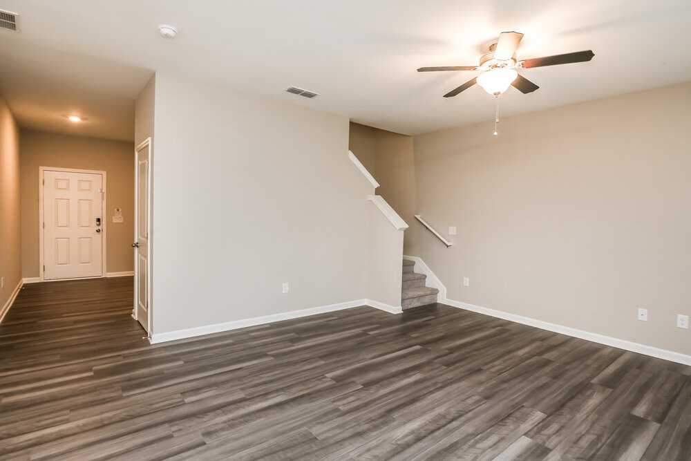 15 Streamview - Photo 6 of 17