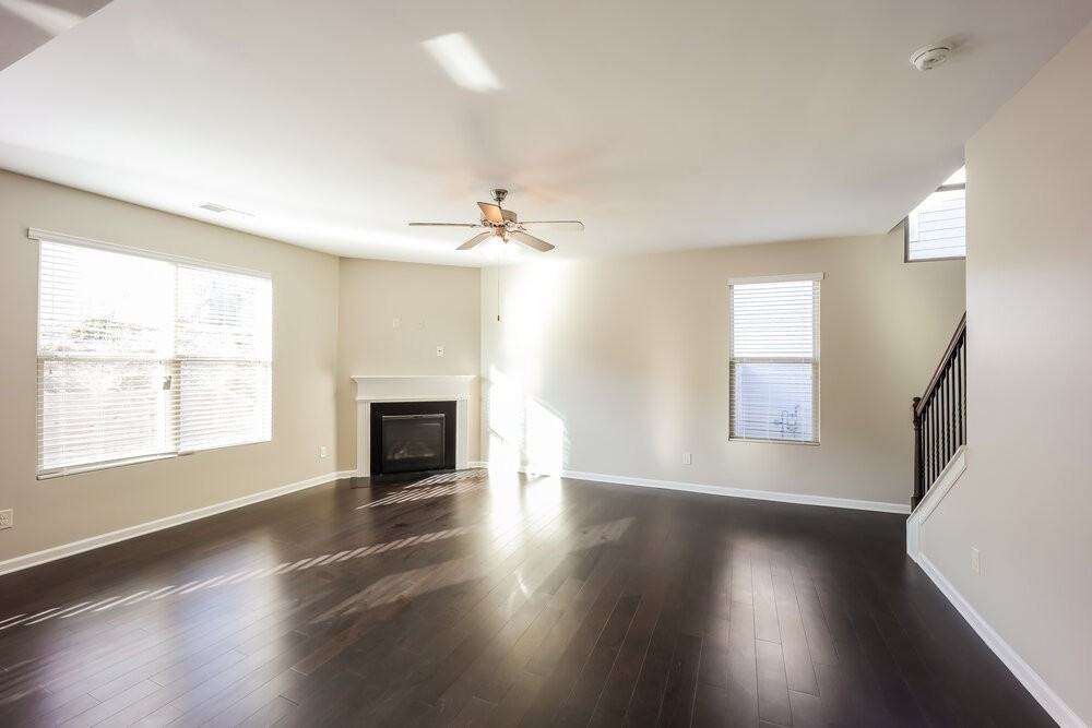 5259 Cantbury Way - Photo 4 of 17
