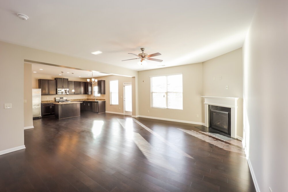 5259 Cantbury Way - Photo 5 of 17