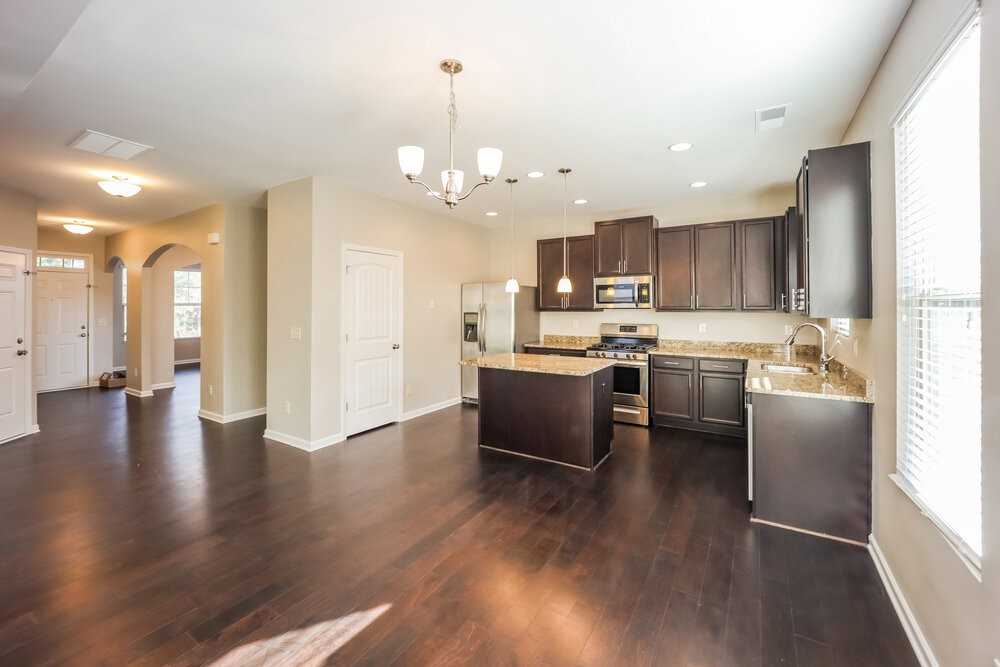 5259 Cantbury Way - Photo 7 of 17