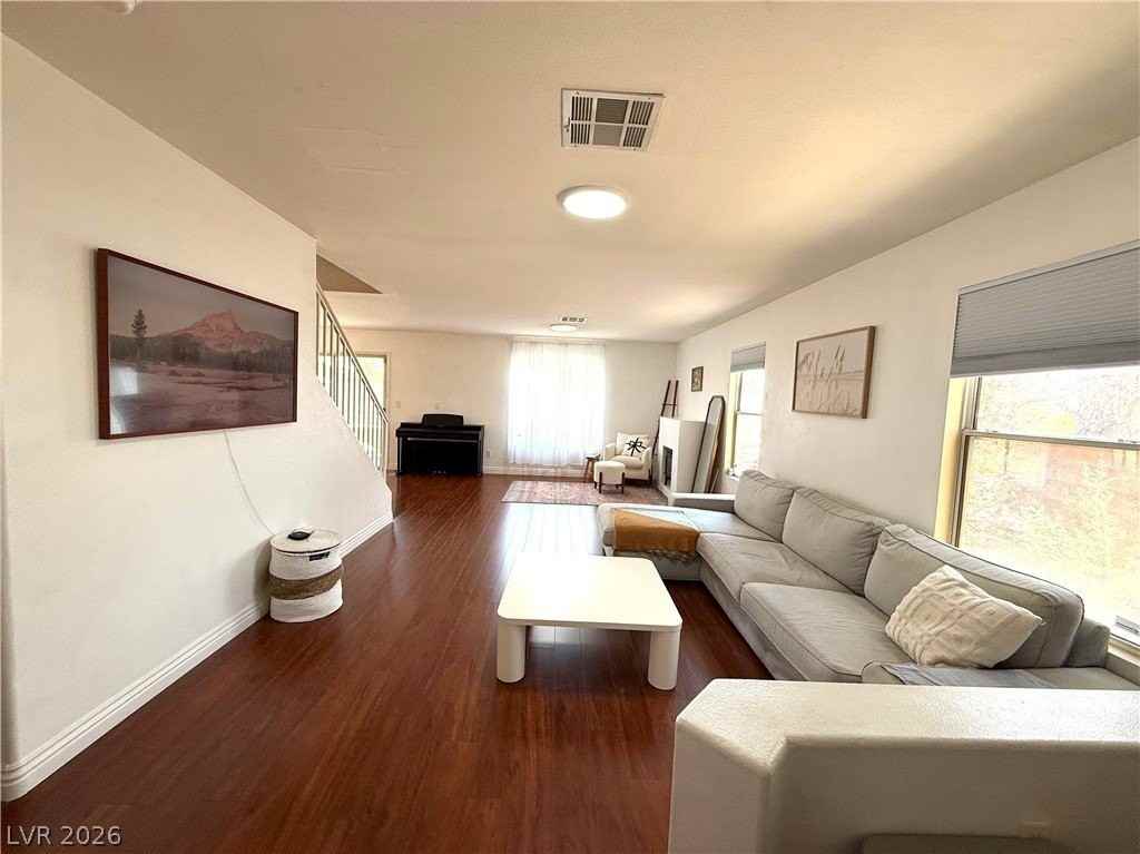 11173 Vivid Ave - Photo 2 of 9