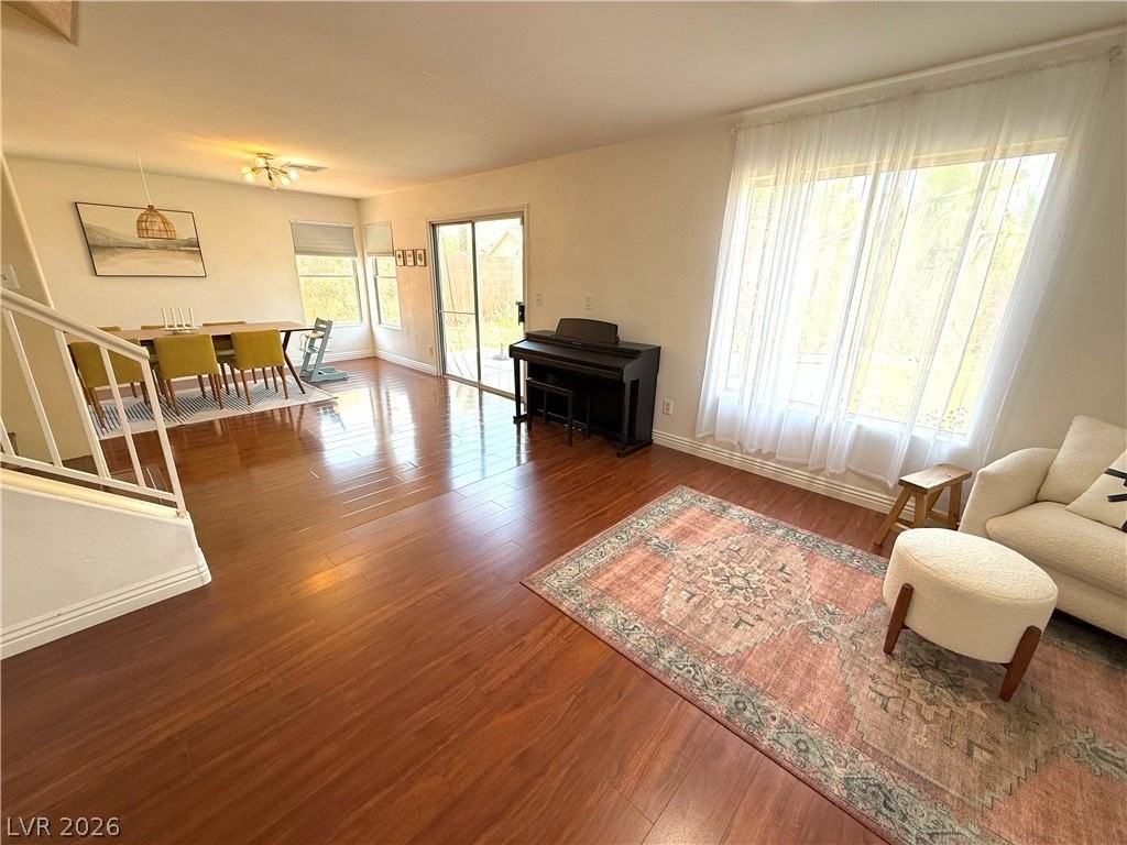 11173 Vivid Ave - Photo 3 of 9