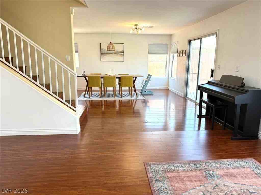 11173 Vivid Ave - Photo 4 of 9