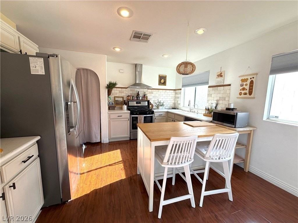 11173 Vivid Ave - Photo 7 of 9