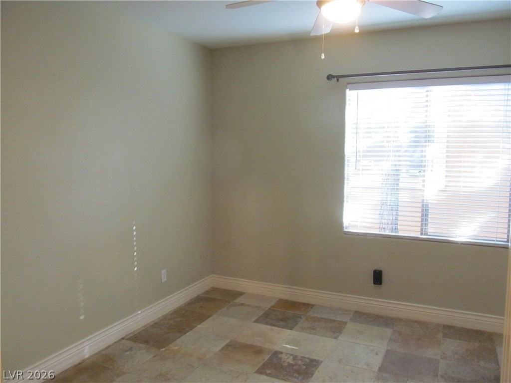343 Center Green Dr - Photo 5 of 41