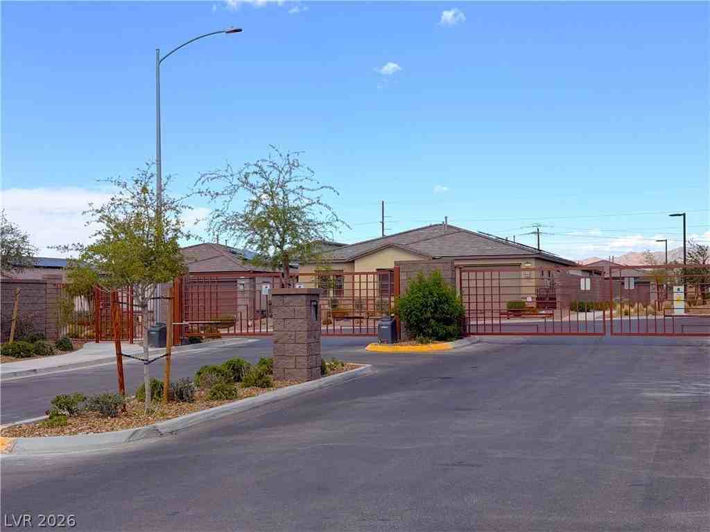 341 Aravalli Crest St - Photo 2 of 22