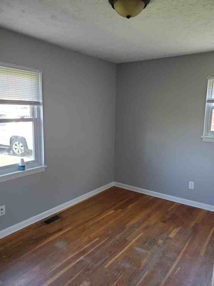 1340 Ox Hill Dr - Photo 7 of 11