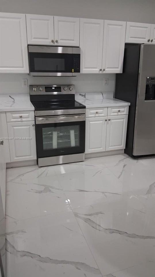 17337 Nw 7th Ave #108 - Photo 6 of 16