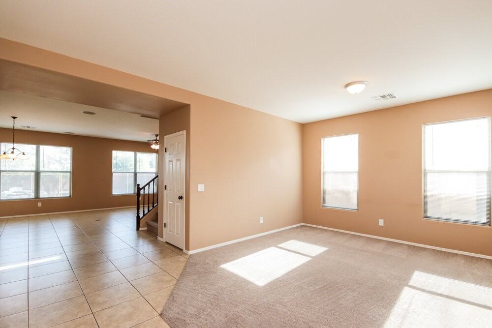 6303 S 43rd Dr - Photo 2 of 17