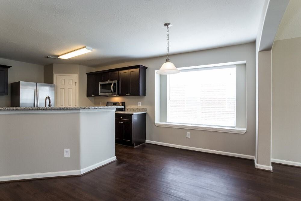 12410 Greencanyon Dr - Photo 5 of 15