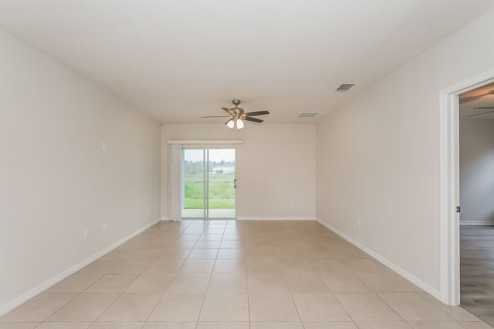 10423 Hawks Landing Dr - Photo 3 of 16