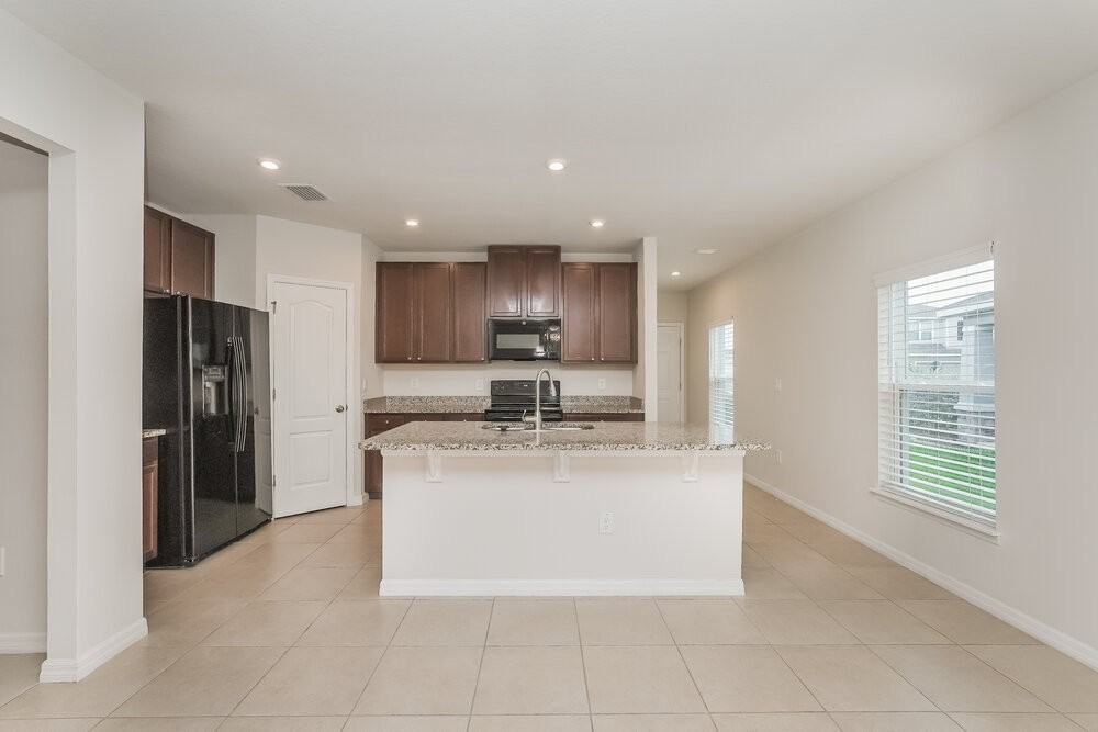 10423 Hawks Landing Dr - Photo 5 of 16