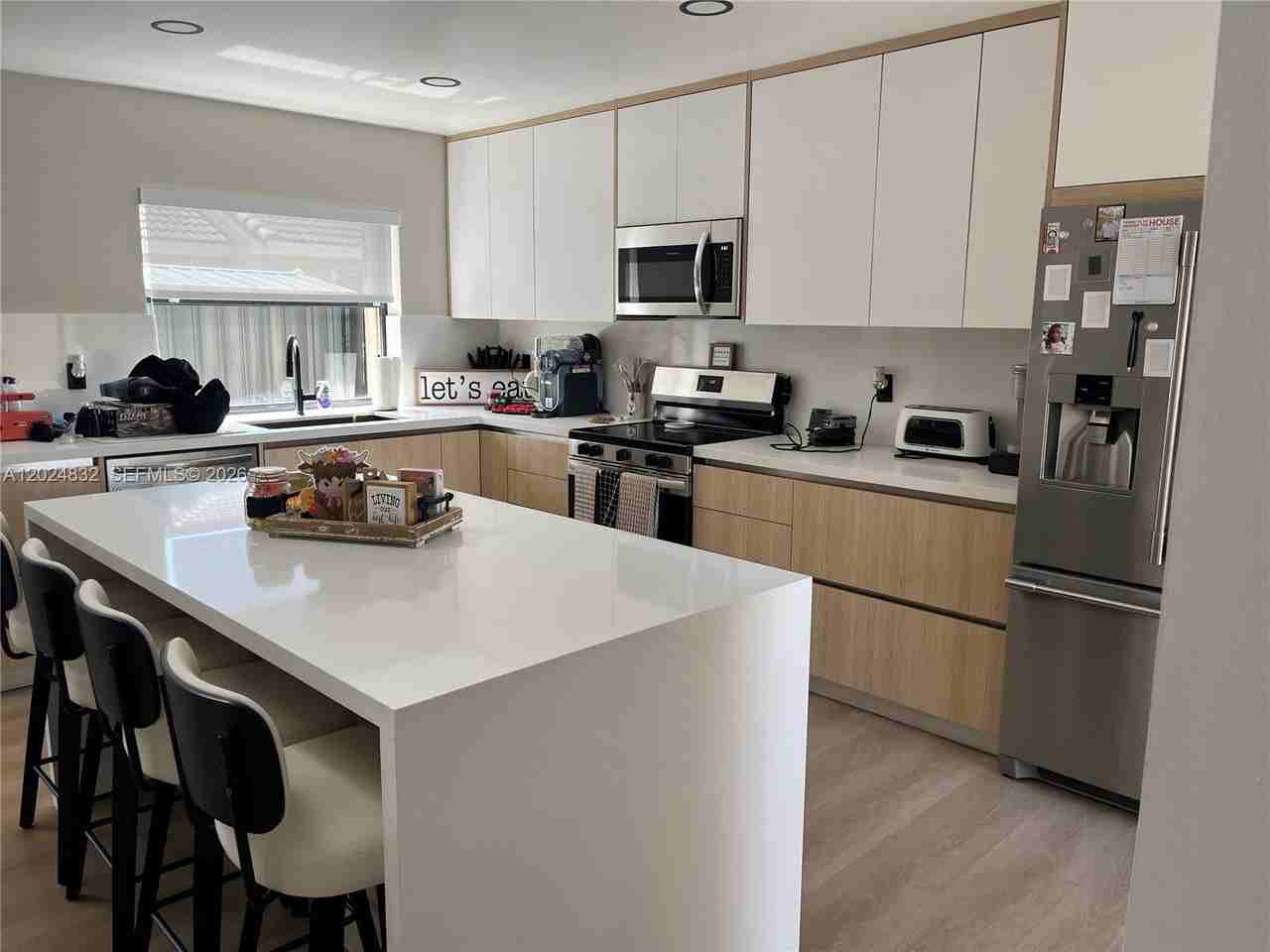 6538 Nw 170th Ln - Photo 3 of 17